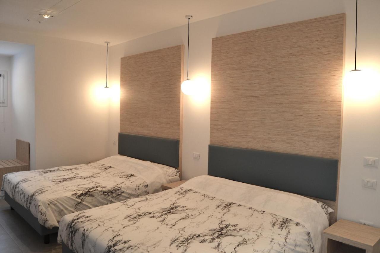 Iris Ar Holiday-Home Peschiera del Garda Exterior foto