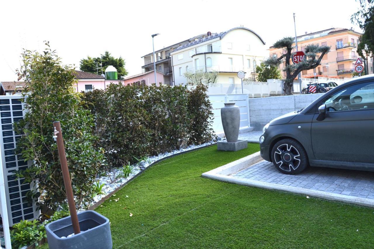 Iris Ar Holiday-Home Peschiera del Garda Exterior foto