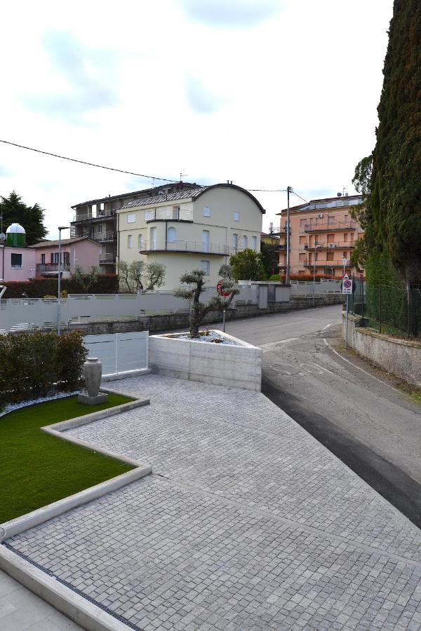 Iris Ar Holiday-Home Peschiera del Garda Exterior foto